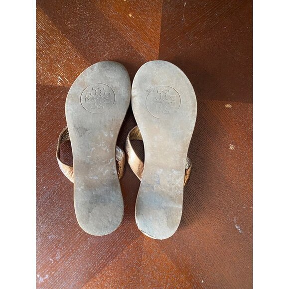 Tory Burch Women's Gold Thora Thong Flat Casual Sandals - 6 1/2 M - Picture 9 of 13